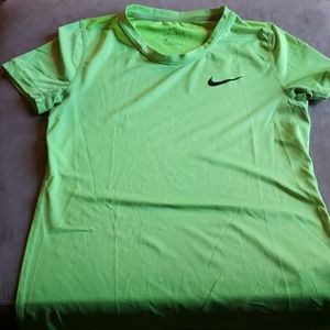 Sports shirt